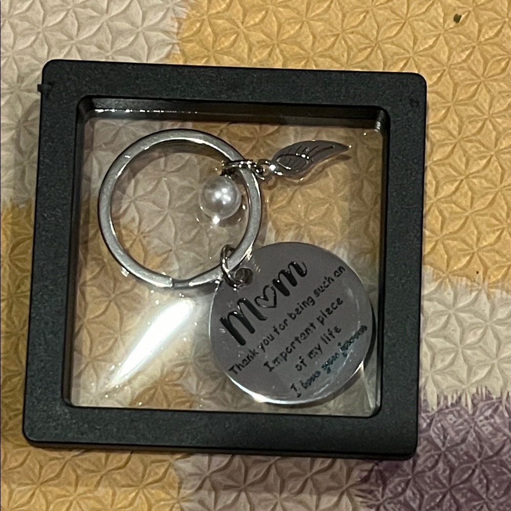 Silver Mom Keychain with Charm New